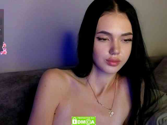 Lola-Lush webcam