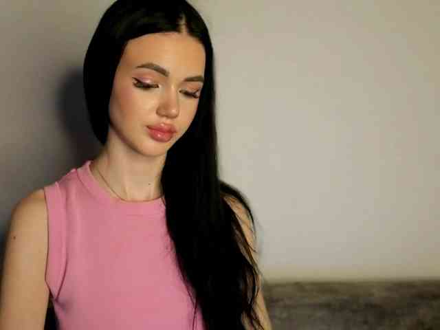 Модель: Lola-Lush