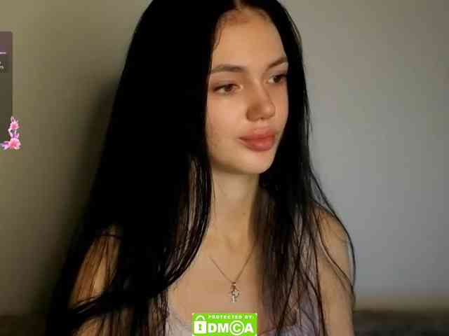 Lola-Lush webcam