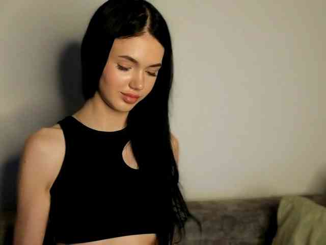 Lola-Lush webcam