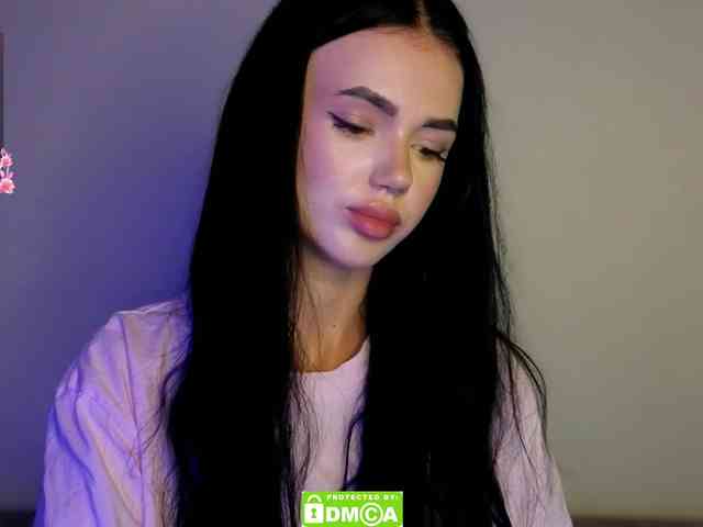 Lola-Lush webcam
