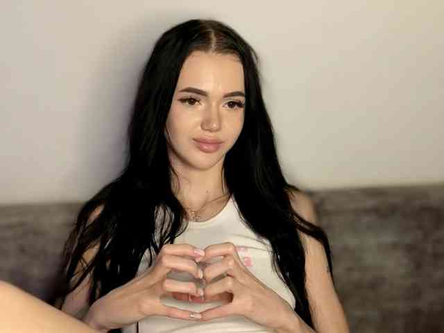 Lola-Lush webcam