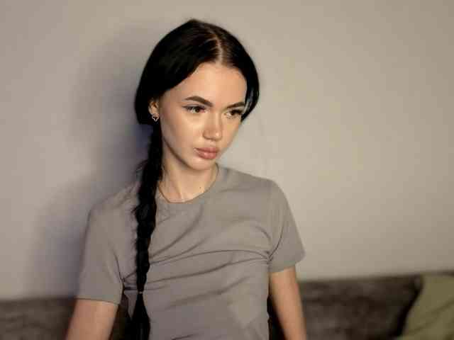 Lola-Lush webcam