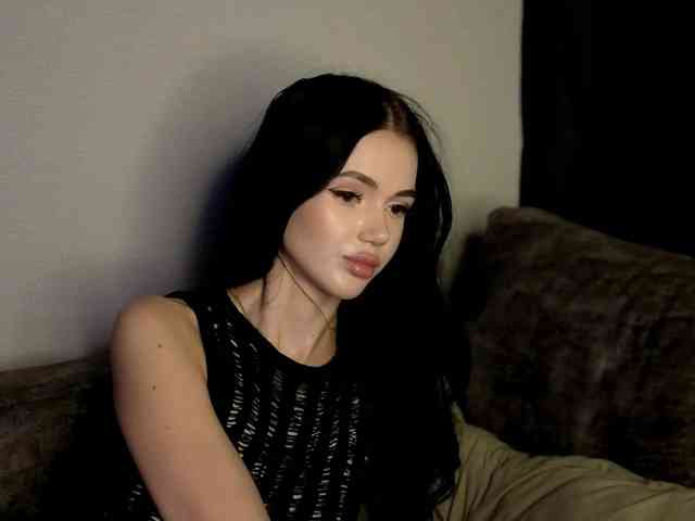 Lola-Lush webcam