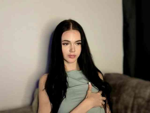 Lola-Lush webcam