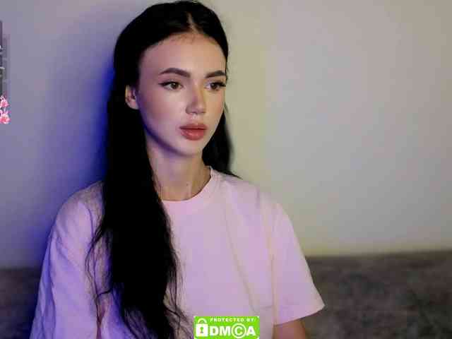 Lola-Lush webcam