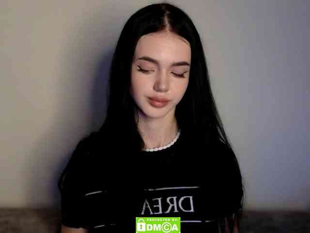 Lola-Lush webcam