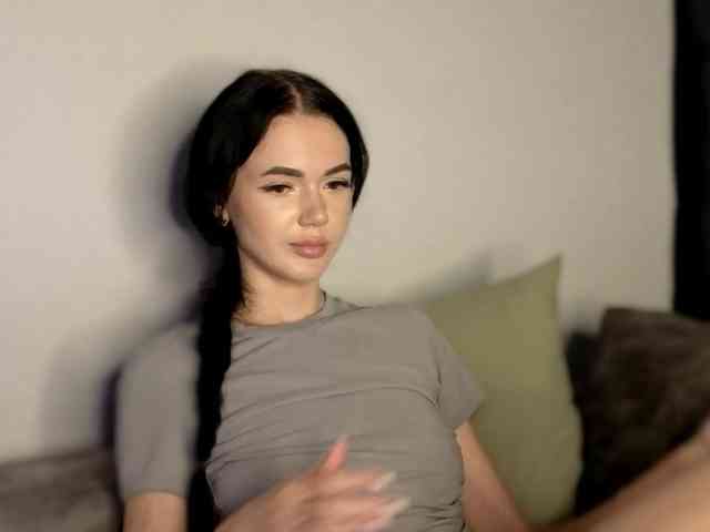 Lola-Lush webcam