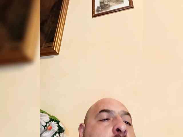 WikiBitch webcam