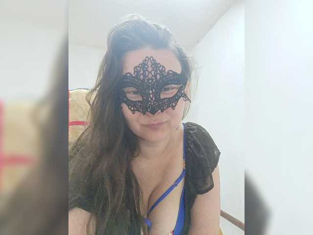 Mayag, live now on BongaCams