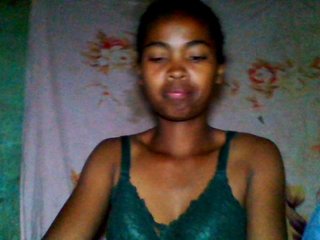 Allycha1's Live Webcam