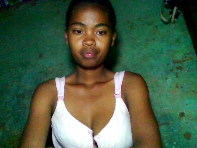 Allycha1 live cam on BongaCams