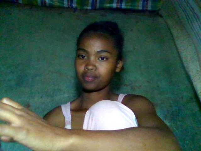Allycha1 live cam on BongaCams