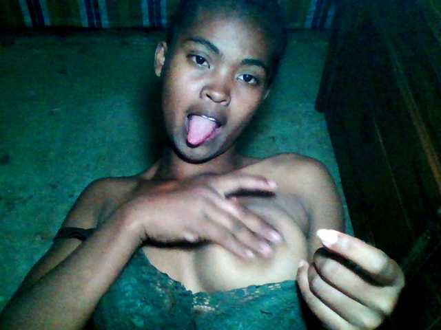 Allycha1 live cam on BongaCams