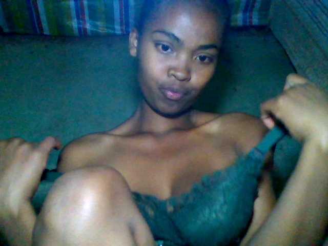 Allycha1 live cam on BongaCams