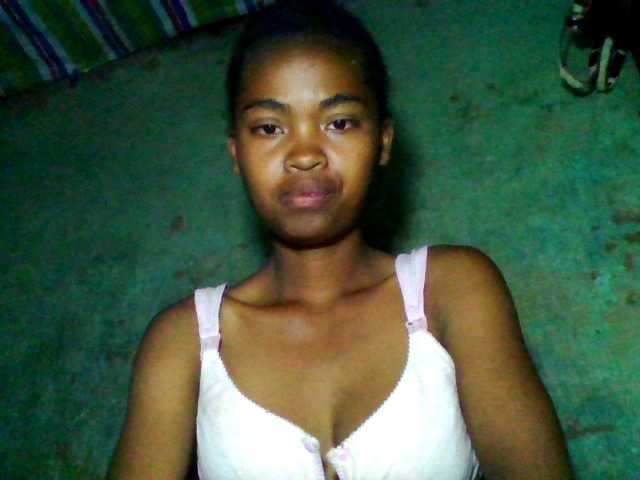 Allycha1 live cam on BongaCams