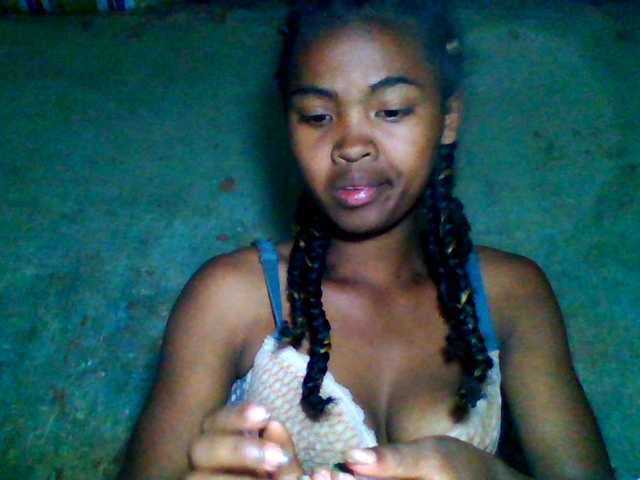 Allycha1 webcam