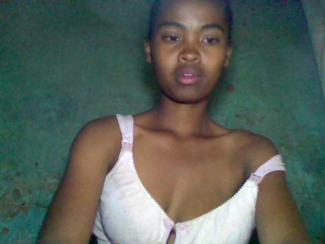 Allycha1 live cam on BongaCams