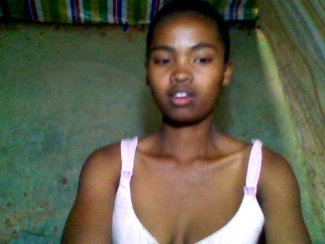 Allycha1 live cam on BongaCams