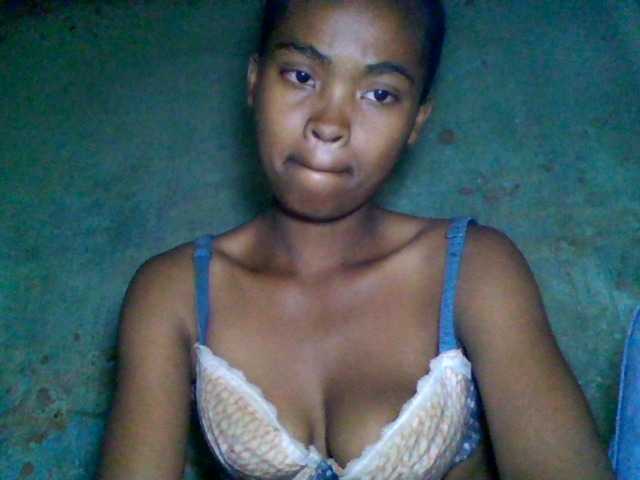 Allycha1 live cam on BongaCams