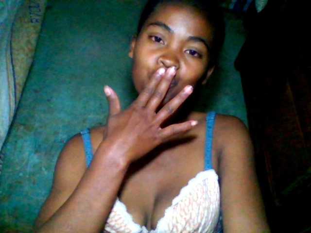 Allycha1 live cam on BongaCams