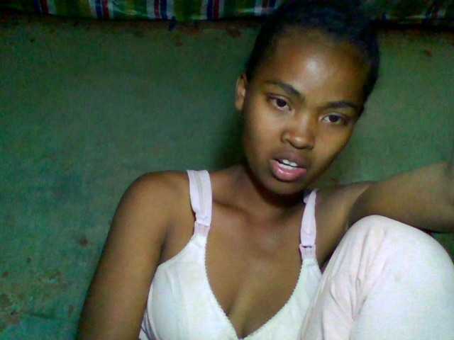 Allycha1 live cam on BongaCams