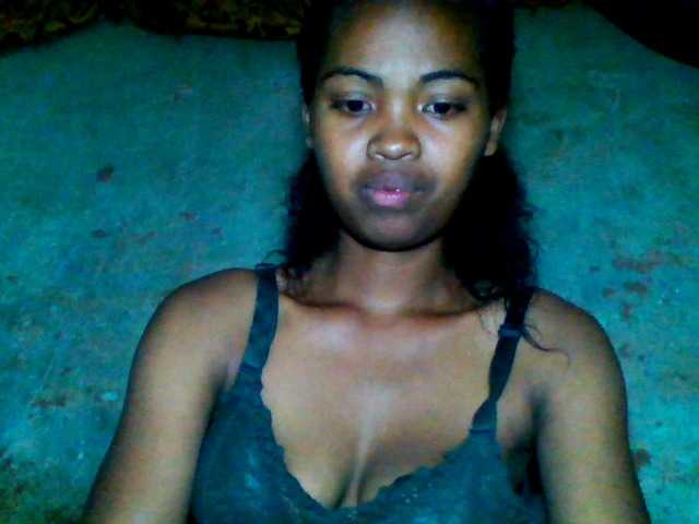 Allycha1's BongaCams show and profile