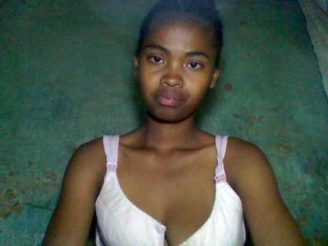 Allycha1 live cam on BongaCams