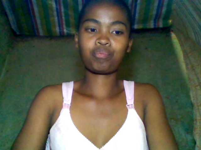 Allycha1 live cam on BongaCams