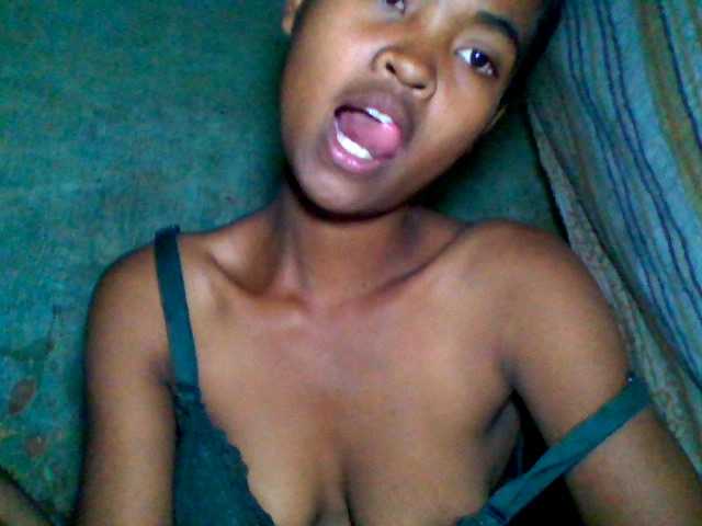 Allycha1 live cam on BongaCams