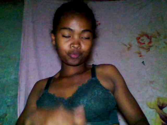 Allycha1 webcam