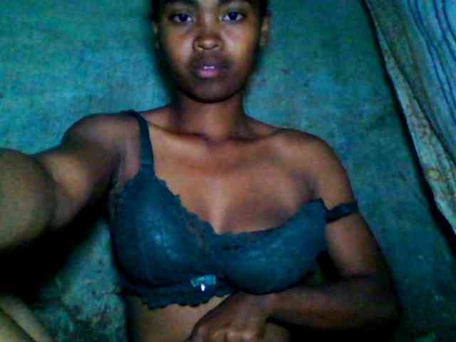 Allycha1 webcam