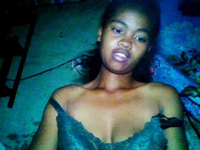 Allycha1 Live Webcam on BongaCams