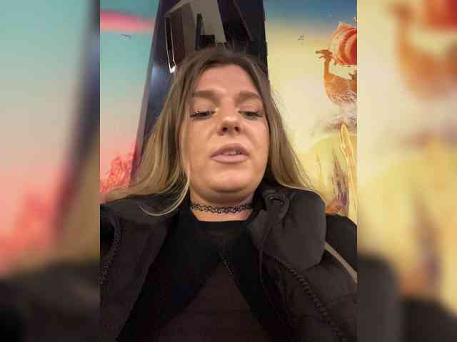 KotiKillerFeaturrrrre webcam