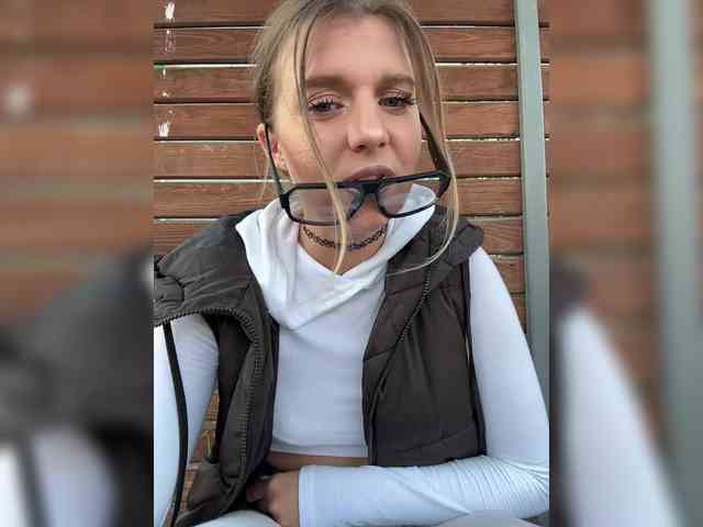 KotiKillerFeaturrrrre webcam