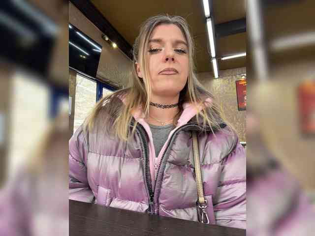 KotiKillerFeaturrrrre webcam