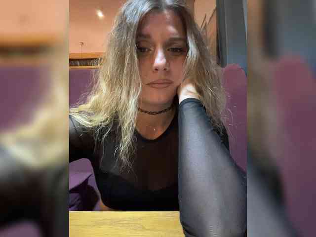 KotiKillerFeaturrrrre webcam