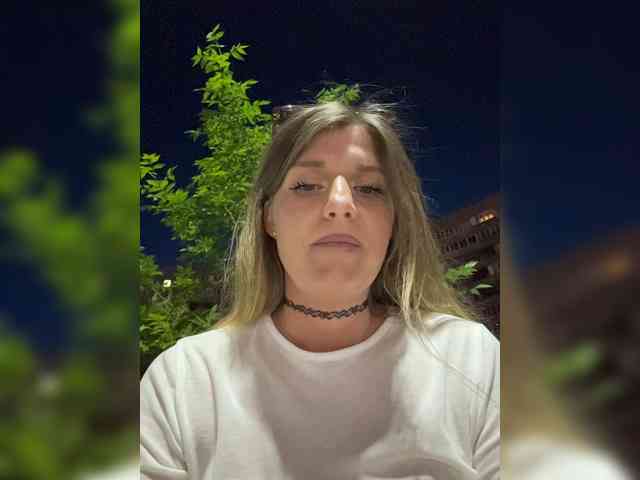 KotiKillerFeaturrrrre webcam