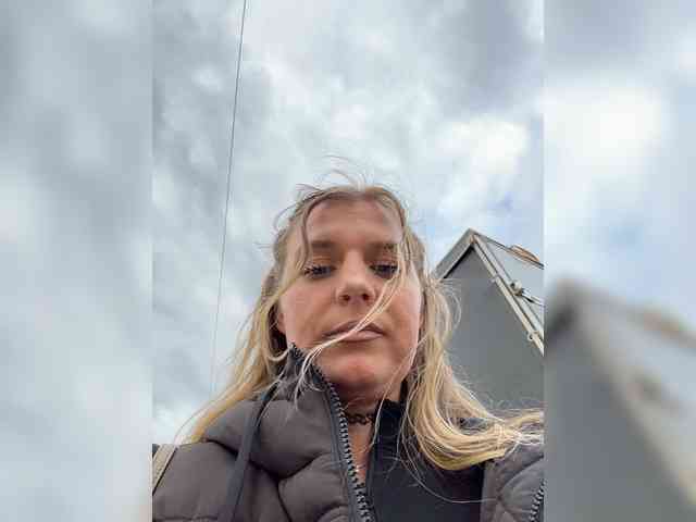 KotiKillerFeaturrrrre webcam