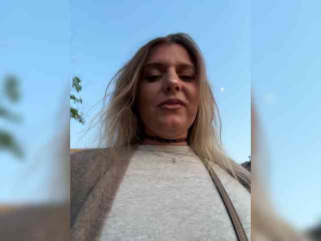 KotiKillerFeaturrrrre webcam