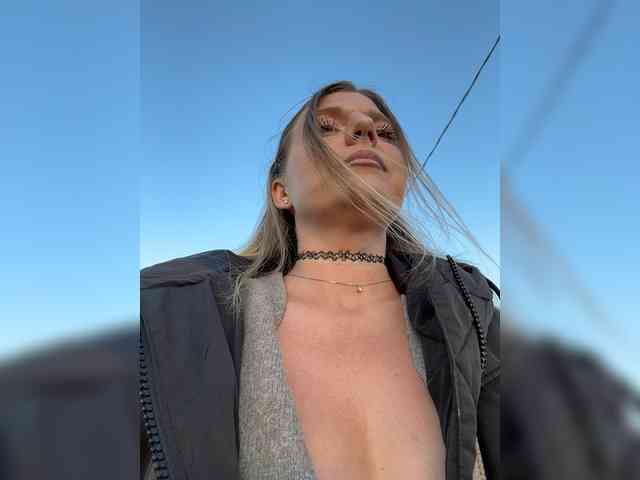 KotiKillerFeaturrrrre webcam