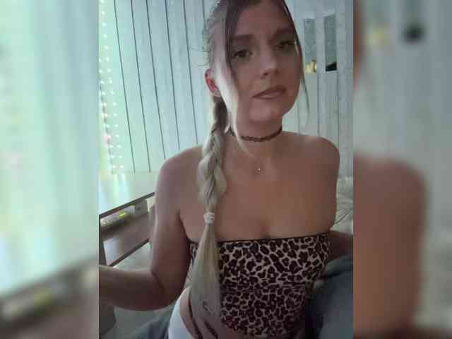 KotiKillerFeaturrrrre webcam