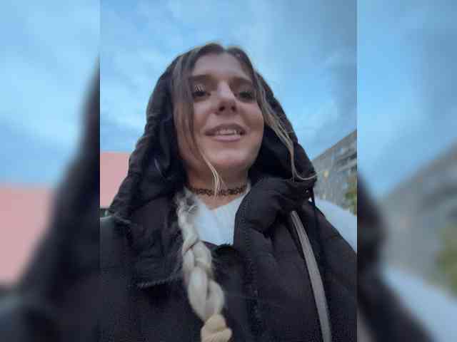 KotiKillerFeaturrrrre webcam
