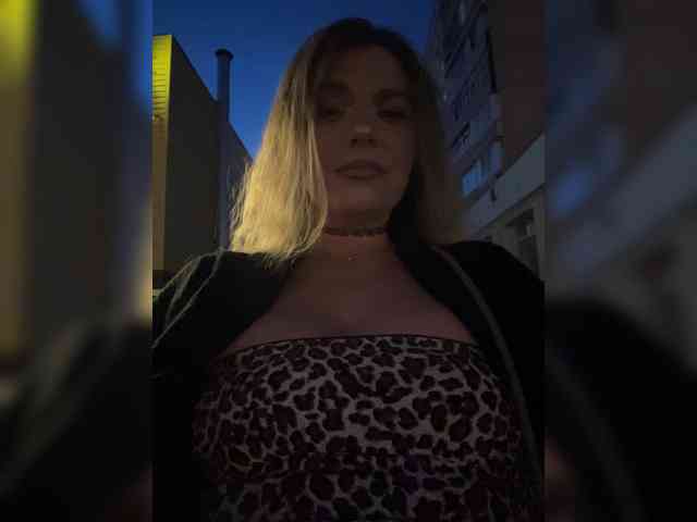 KotiKillerFeaturrrrre webcam
