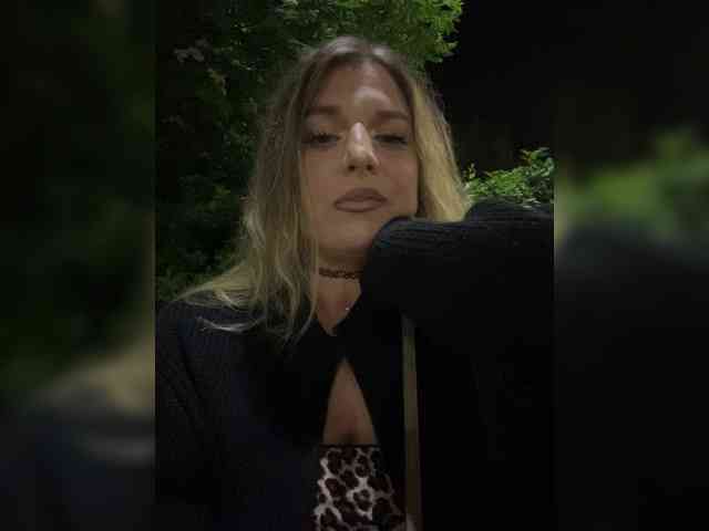 KotiKillerFeaturrrrre webcam