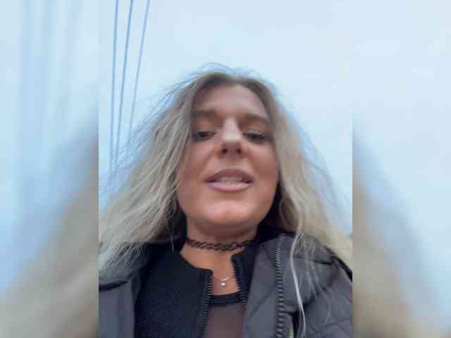 KotiKillerFeaturrrrre webcam