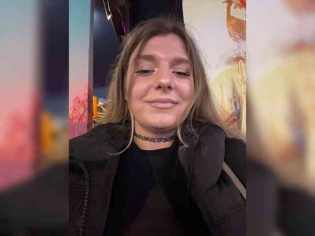 KotiKillerFeaturrrrre webcam