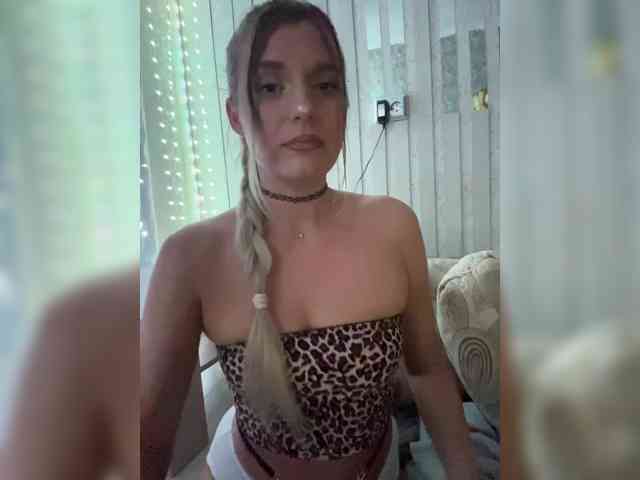 KotiKillerFeaturrrrre webcam
