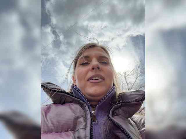 KotiKillerFeaturrrrre webcam