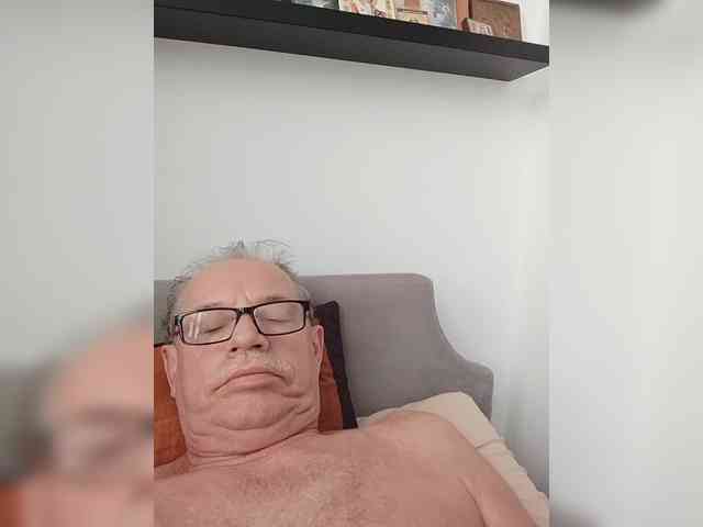 Dinamikdon554a Live Webcam on BongaCams
